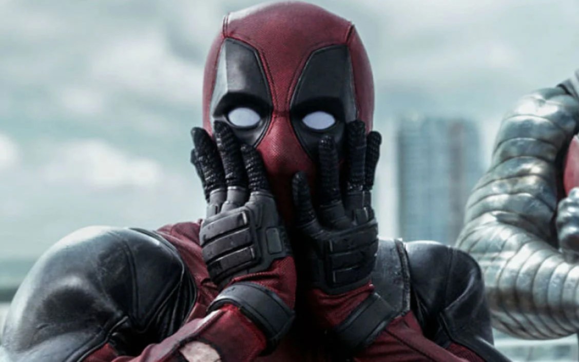 Marvel a retardé la date de sortie de nombreux films MCU à venir, notamment Deadpool 3, Avengers : Secret Wars, Fantastic Four, et plus encore.  Cette image fait partie d'un article sur la façon dont la petite amie de Deadpool, Vanessa, est toujours en vie dans la bande-annonce de Deadpool 3. 