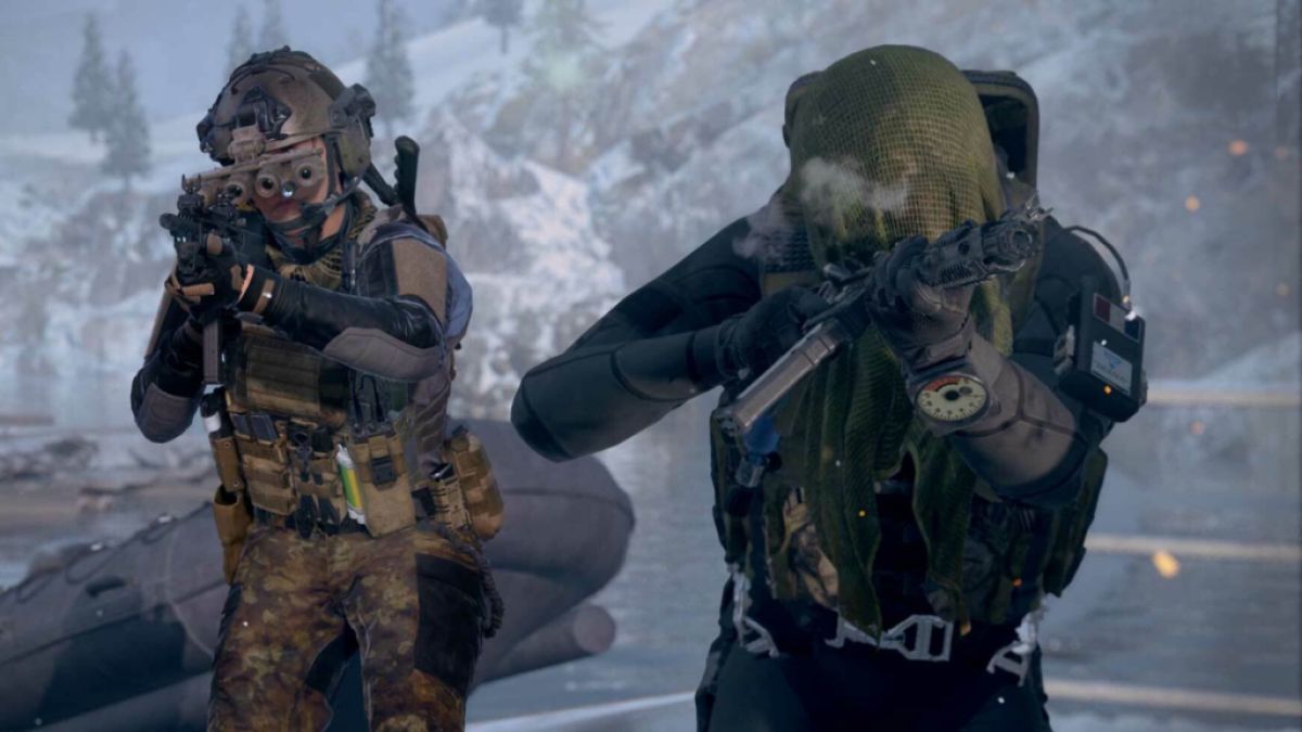 Deux soldats en uniforme dans Call of Duty: Modern Warfare 3. Cette image fait partie d'un article sur la date de fin de la saison 2 de Modern Warfare 3 (MW3).