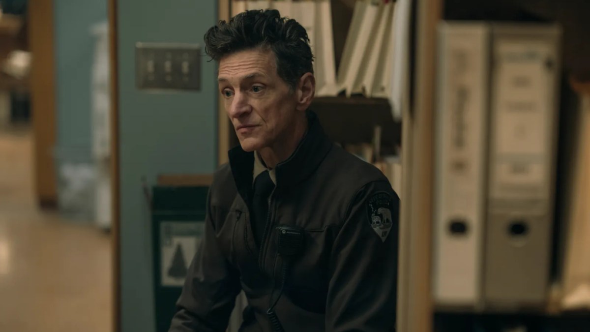 Hank Prior dans True Detective : Night Country